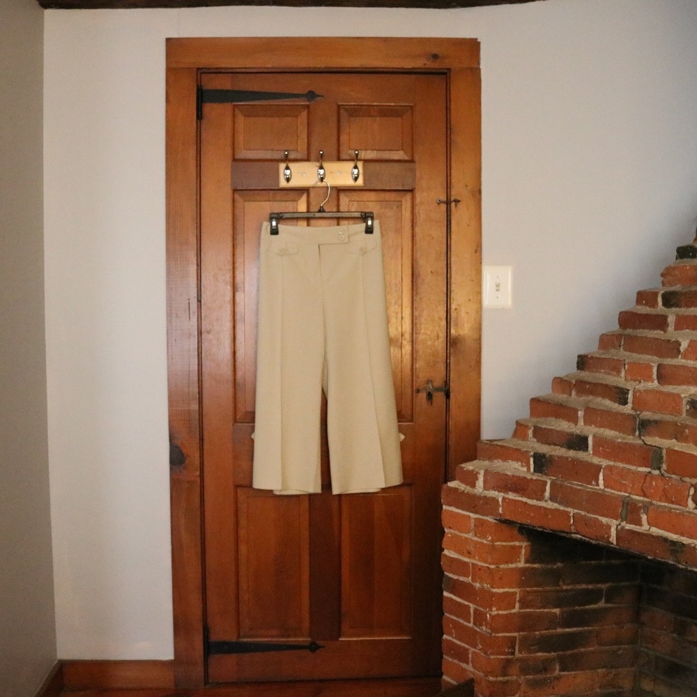 Cropped Tan Capri Pants